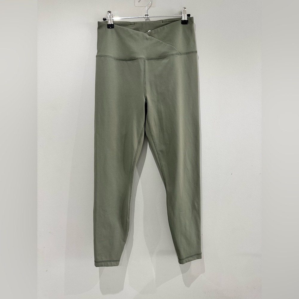 NWOT 90 Degree Olive Green Legging